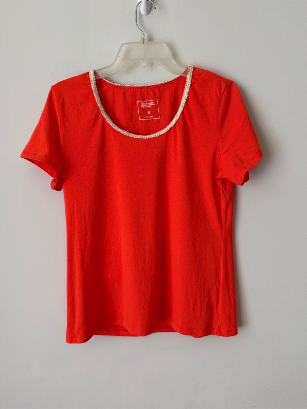 Candace Cameron Bure Orange Scoop-Neck Short Sleeve Tee with Braided Trim